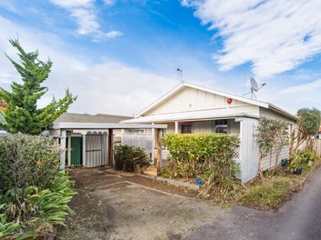 Prime Location & Full of Potential
