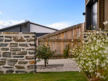 Peak Views Meet Performance