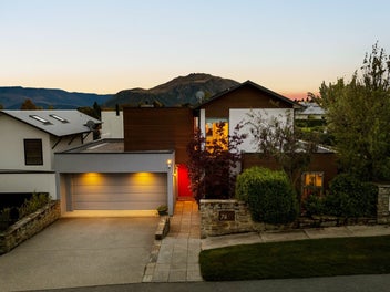 Elevated living in Bremner Bay
