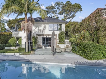 Luxury Family Home in DGZ
