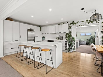 City Close and a Little Bit Country