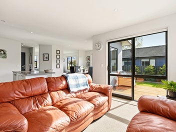 Family Oasis in Shotover Country