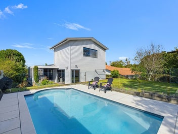 Poolside Family Living in Red Beach