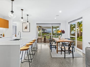 Space, Style, Comfort & Heated Pool