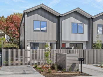 Freehold + $5K Harvey Norman