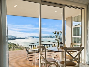 Majestic Harbour Views!