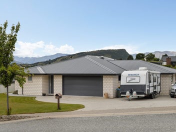 Lake Views, Space & Serious Garaging