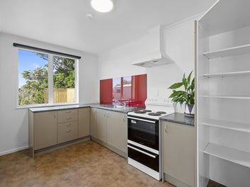 FRESHLY RENOVATED, AVAILABLE NOW