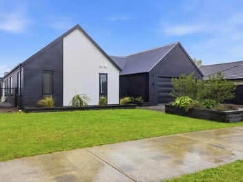 High Ceilings, Open Spaces, a Deck Made for Sunday