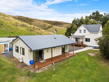 17 Acres, Two Homes & Versatile Land