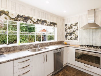 Close to Hospital - Cul-de-Sac Living!