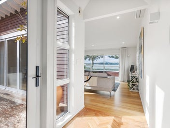 Spectacular views, coastal village lifestyle