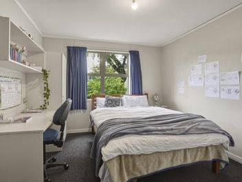 Station Terrace Apartment