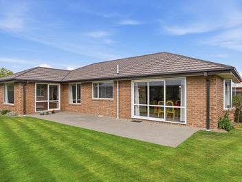 Post Quake & Private