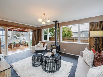 Beautifully Presented with Bonus Sleepout