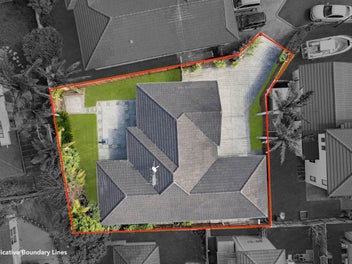 4 Bed Brick & Weatherboard Home in Flat Bush