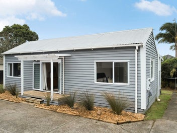 Four Bedrooms. Hillcrest Zones. Freehold Land