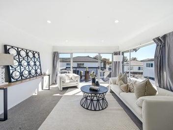 NEW RENO & DUAL LIVING IN PRIME PAPATOETOE ?!