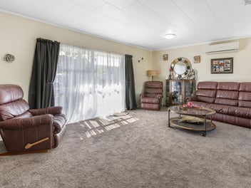 Easy Living, Great Garaging