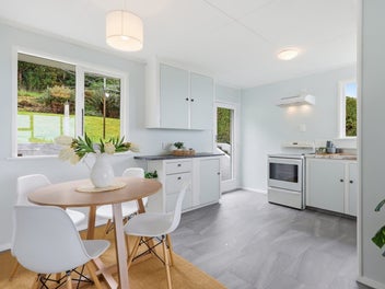 Solid 60s Starter – Double Glazed & Ready!