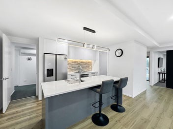 Must Sell - Owners Relocating Overseas