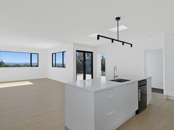 Image 1 of 18
