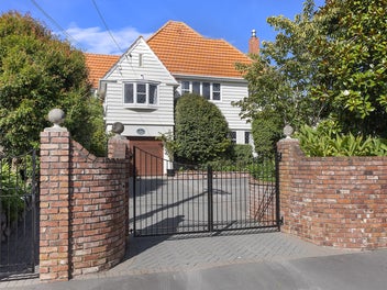 Karori Classic : Deadline Reserve $1.65m