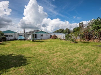 Entry-Level Bungalow or Investor Opportunity