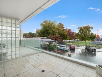 Lock-Up Living on Whakaue Street