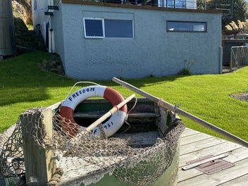 A TRUE KIWI BACH ON THE BEACH