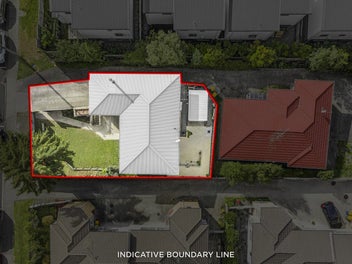 Three-bedroom plus rumpus in double Westlake