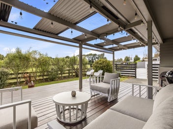 A Must-View Kinloch Getaway