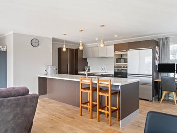 Sunny & Spacious on a Quarter Acre Section