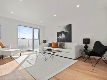 Refined City-Fringe Living