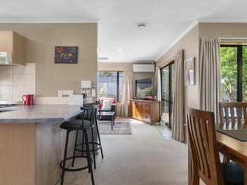 First Home Buyers: Act Fast Nukuhau Starter Close!