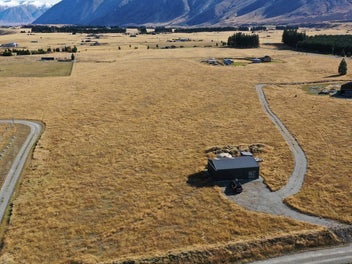 2ha Lifestyle Block with Garage & Potential