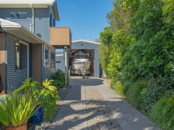 Boat, Beach & Brilliant Entertaining