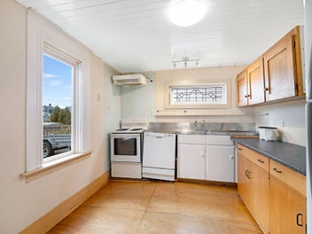 Walk to CBD + Potential to Add Value