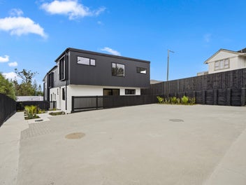 Your Entry to Double Westlake Brand New Living