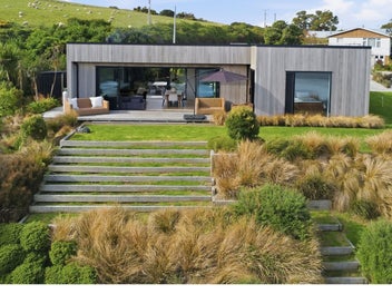 A Slice of Seaside Prestige