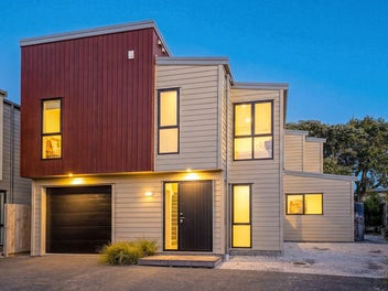 Surprisingly Spacious & Dual Westlake! New!