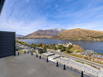 Best Buy with Unbelievable Views