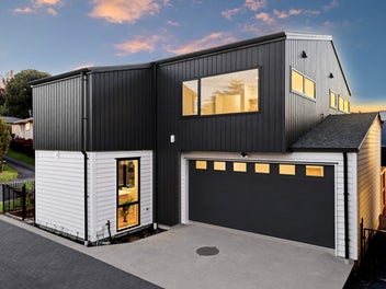 Brand New home with double garage on a flat site