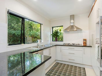 Big Bones. Prime Spot. Rare Chance.