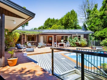 Private Poolside Sanctuary