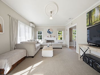 Colonial Style with Family Appeal