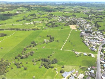 Rare 30ha Opportunity - Steps from the Town Centre