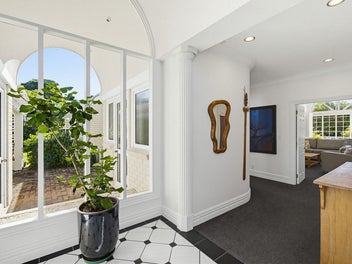 Refined Living in the Garden Precinct Pocket