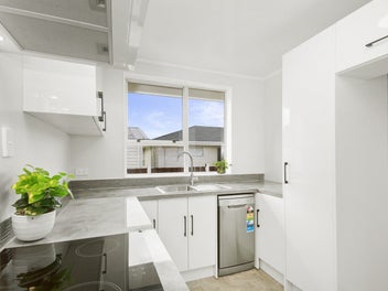Like New in Totara Park