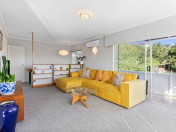 Large 180 Sqm Unit With Views